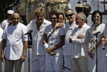 Juanes, Miguel Bosé, Víctor Manuel y otros artistas en Cuba